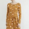 Vestido mostaza con botones