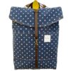 Mochila reciclada de tapicería vintage