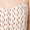 Detalle vestido tirante crudo estampado abstracto