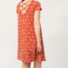 Espalda vestido evasé terracota estampado sombrillas