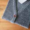 Chaqueta gris lana counting clouds