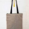 Parte trasera tote bag reciclado triángulos