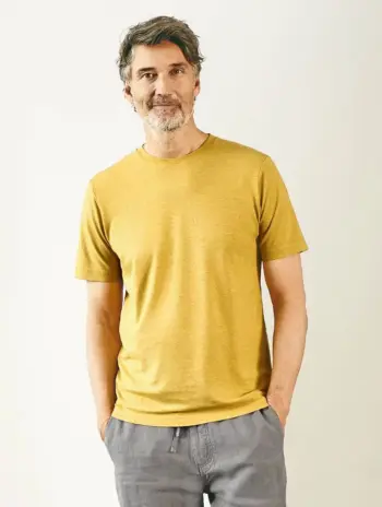 Camiseta de algodón orgánico y cáñamo mostaza para hombre