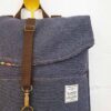 Detalle mochila de tela reciclada azul Numon