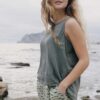 Blusa sin mangas color verde Tiralahilacha