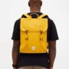 Mochila con solapa reciclada color amarillo