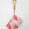 Bolso de mano rojo estampado de hojas