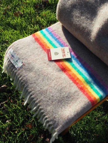 Manta Arcoiris beige