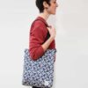 Bolso tote estampado modernista numon
