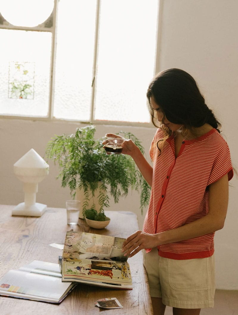 Top con botones de rayas coral - Imagen 4