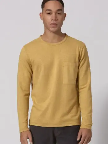 Alternative view of Camiseta manga larga con bolsillo para hombre