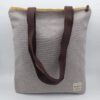Bolso tote gris forro flores. Bolsos sostenibles