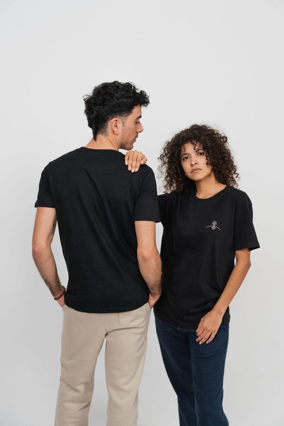 Camiseta regular fit algodón orgánico - Imagen 5