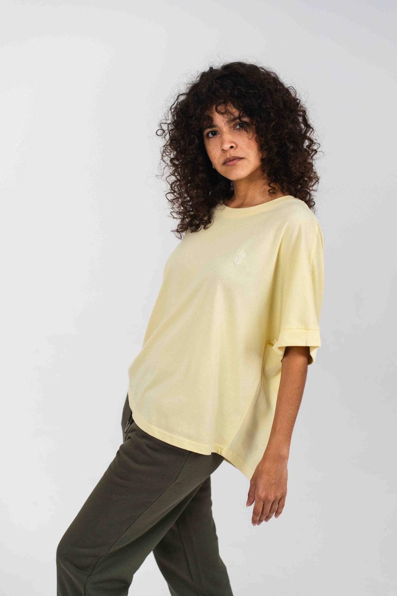 Camiseta orgánica oversize manga murciélago - Imagen 7