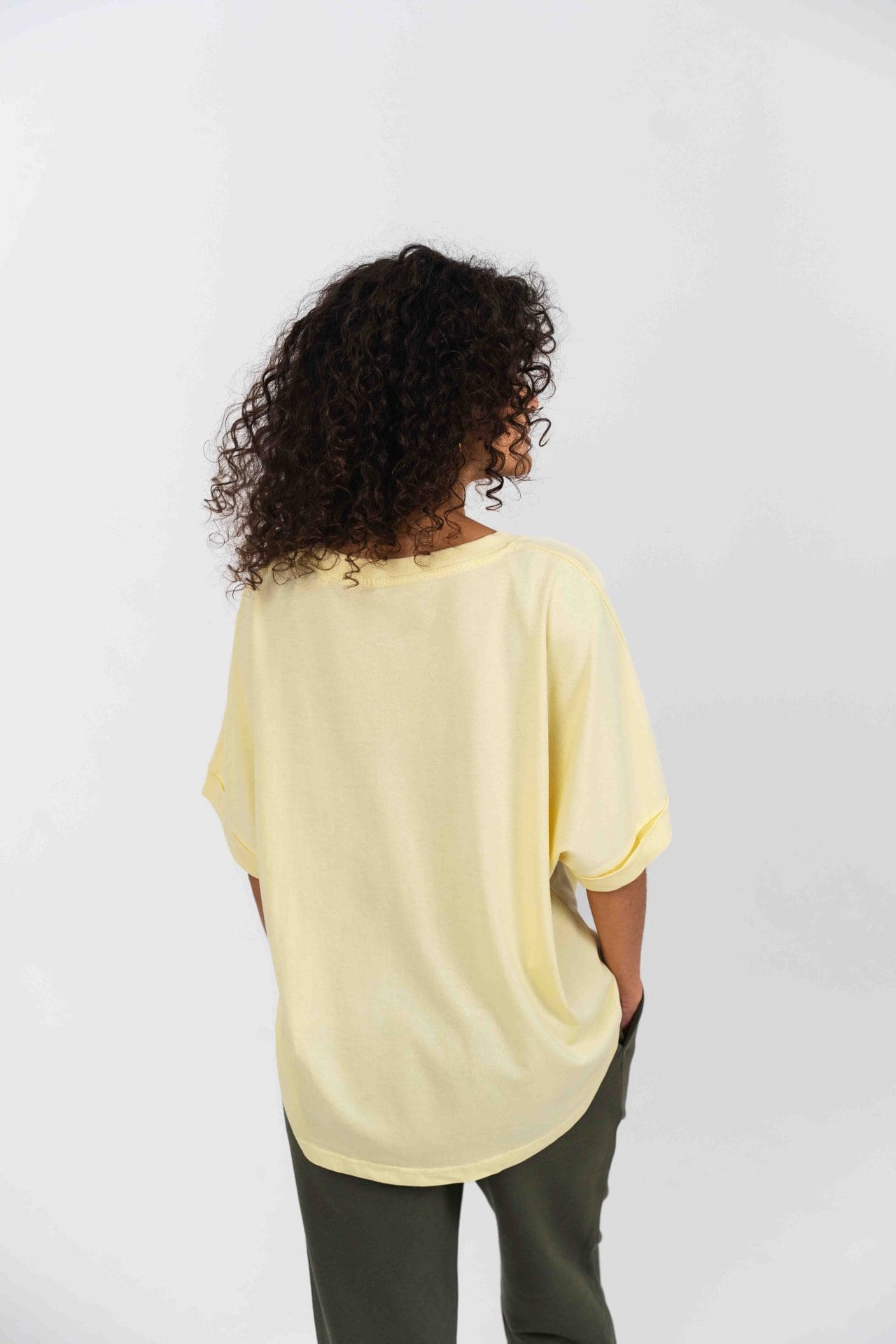 Camiseta orgánica oversize manga murciélago - Imagen 8