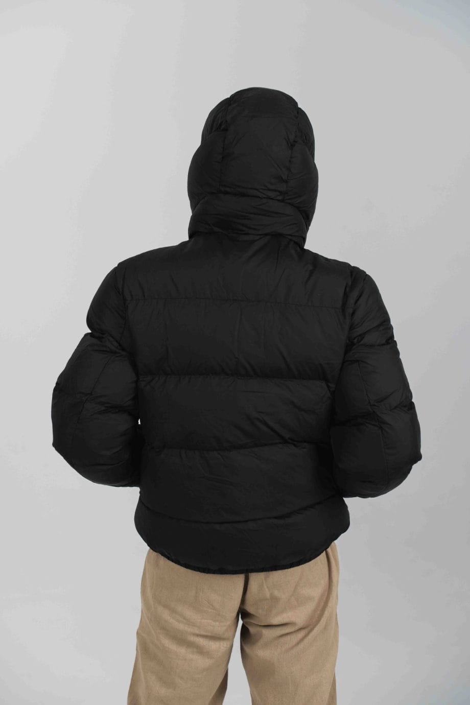 Anorak acolchado reciclado con capucha - Imagen 7