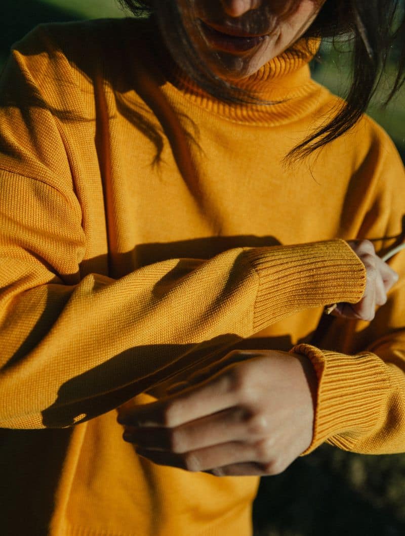 Jersey cuello cisne yema de lana merino - Imagen 2