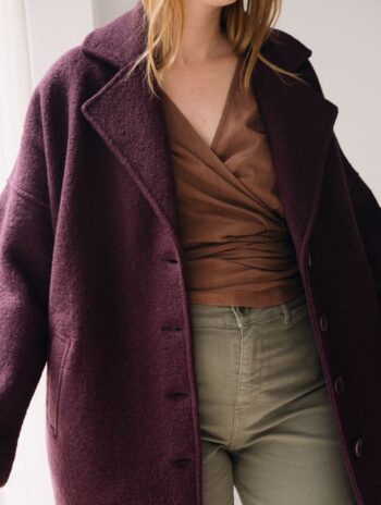 Alternative view of Abrigo oversize púrpura 100% lana merino