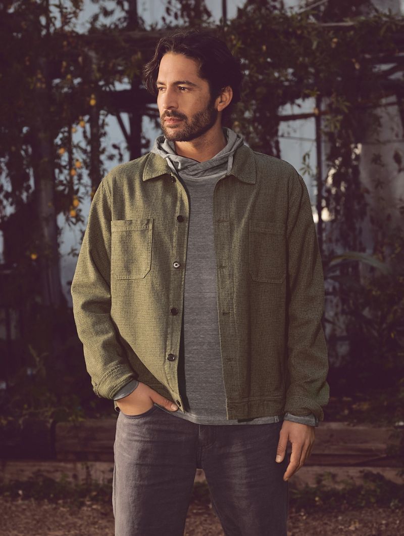Chaqueta pepita de cáñamo y algodón orgánico para hombre con bolsillos en el pecho