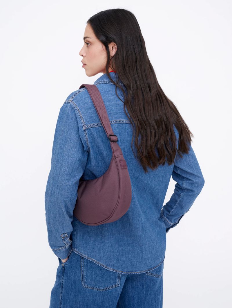 Bolso media luna con cremallera de tejido reciclado - Imagen 2