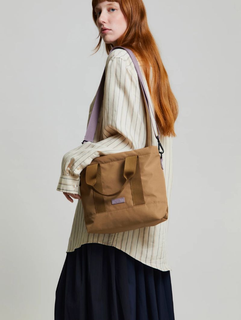 Bolso tote pequeño de tejido reciclado - Imagen 11