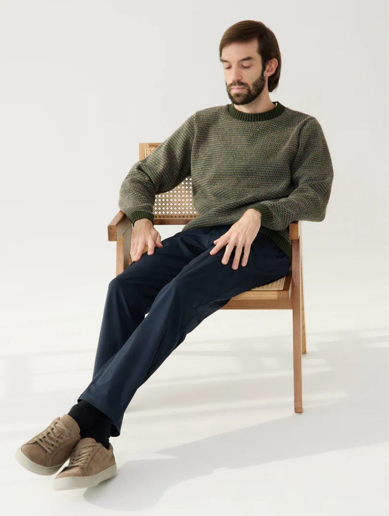 Jersey de punto jaspeado con cuello redondo para hombre - Imagen 15