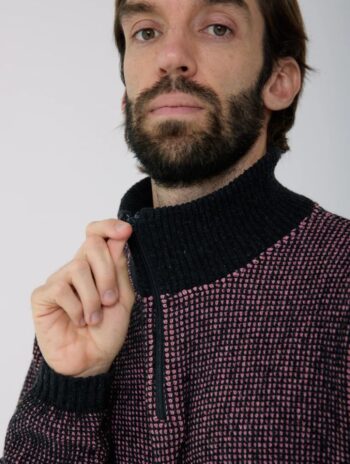 Alternative view of Jersey media cremallera con cuello alto para hombre