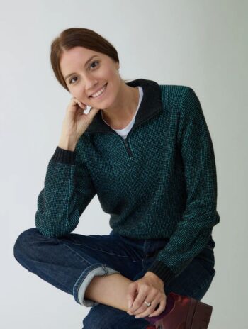 Jersey de media cremallera con cuello alto para mujer hecho con lana regenerada