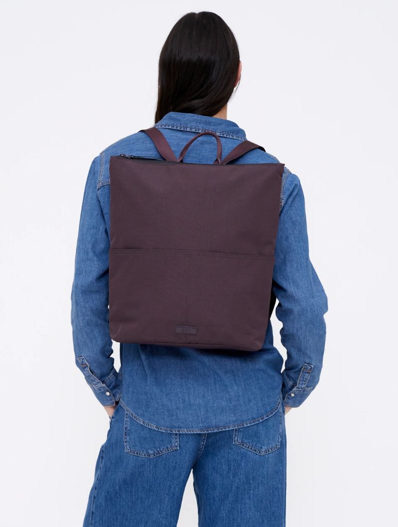 Mochila minimalista con cremallera de tejido reciclado - Imagen 6