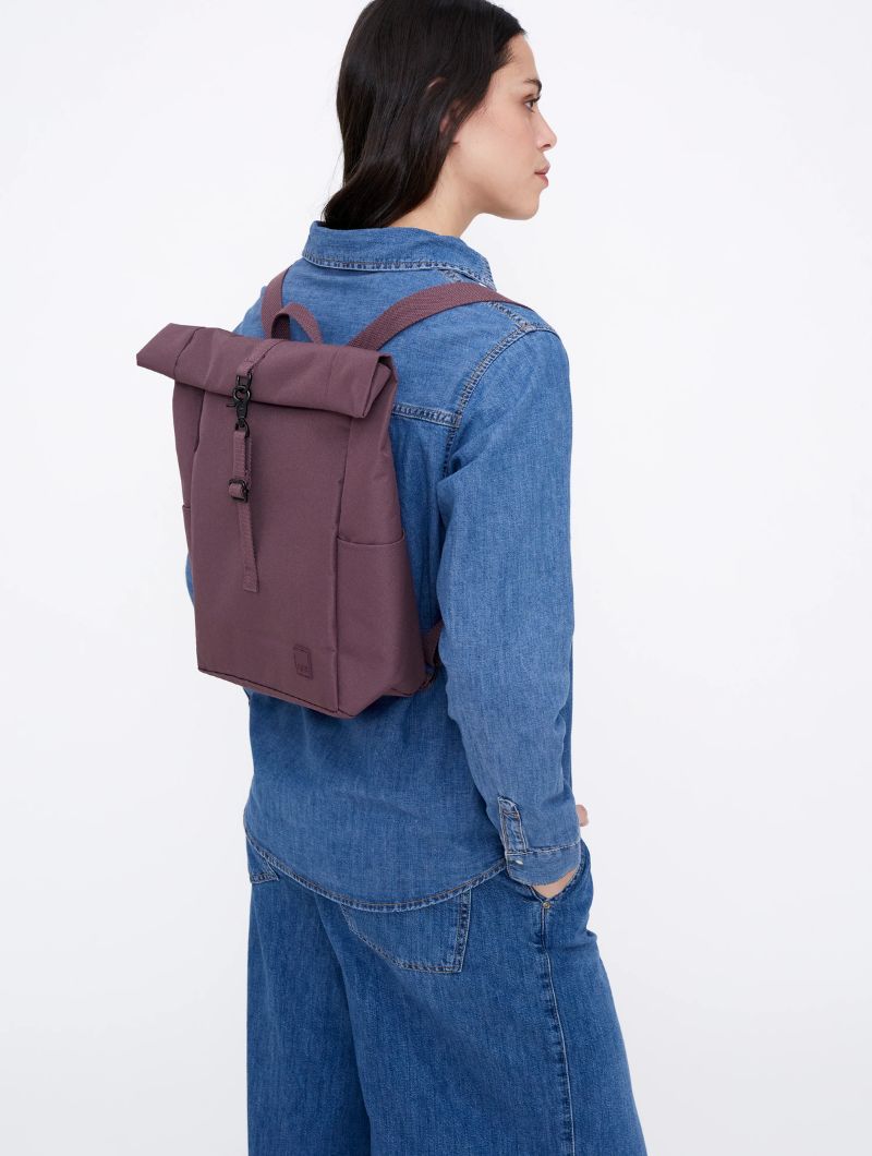 Mochila pequeña roll top de tejido reciclado - Imagen 3