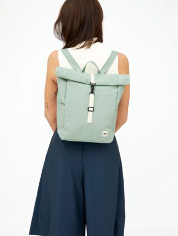 Mochila pequeña roll top hecha con tejido reciclado RPET