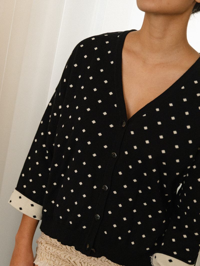 Cárdigan oversize negro con diamantes - Imagen 2