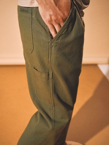 Alternative view of Pantalones cargo con pinzas de cáñamo y algodón orgánico