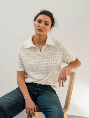 Polo calado mujer algodón egipcio color nube manga corta
