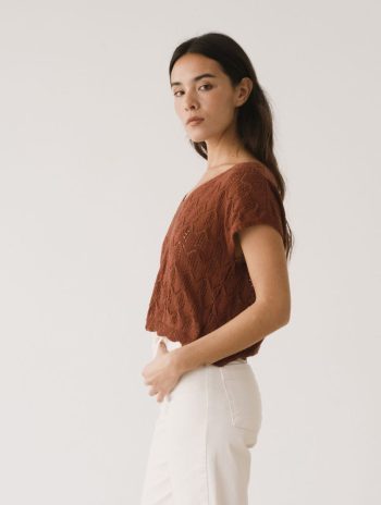 Top calado rojo arcilla de tricot de algodón orgánico