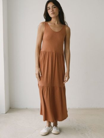 Vestido largo sin mangas con volante inferior y bolsillos laterales en algodón orgánico y tencel