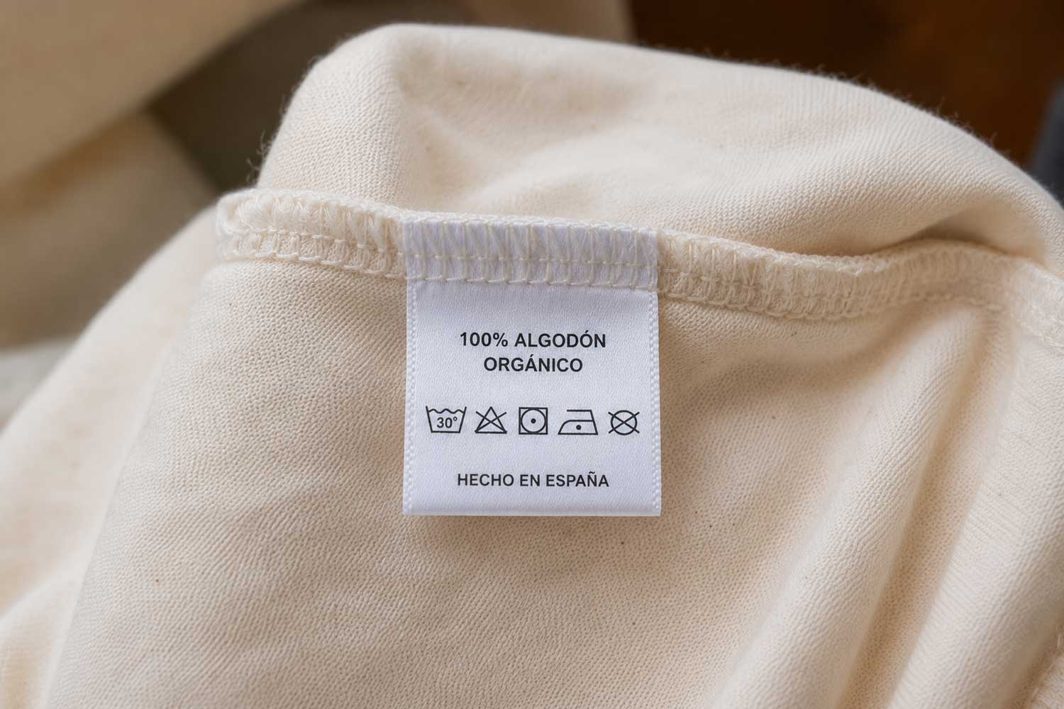 Etiqueta de cuidados de la ropa