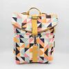 Mini mochila reciclada estampado triángulos
