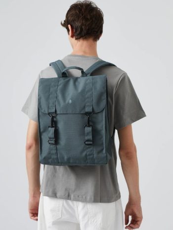 Alternative view of Mochila grande cuadrada de tejido reciclado
