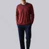 Pijama largo hombre Crest modal burdeos con pantalón azul marino