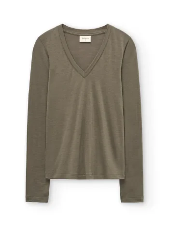 Camiseta de escote en V verde oliva en lana merino