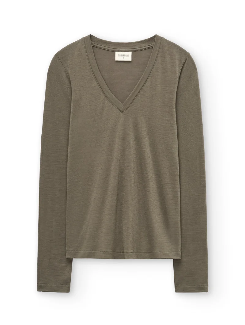 Camiseta de escote en V verde oliva en lana merino