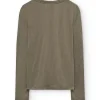 Camiseta de escote en V verde oliva en lana merino - Imagen 2