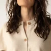 Cárdigan beige con botones de lana merino y cachemir - Imagen 8