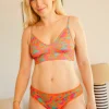 Conjunto de bralette y braga clásica claveles fucsia de algodón orgánico - Imagen 2