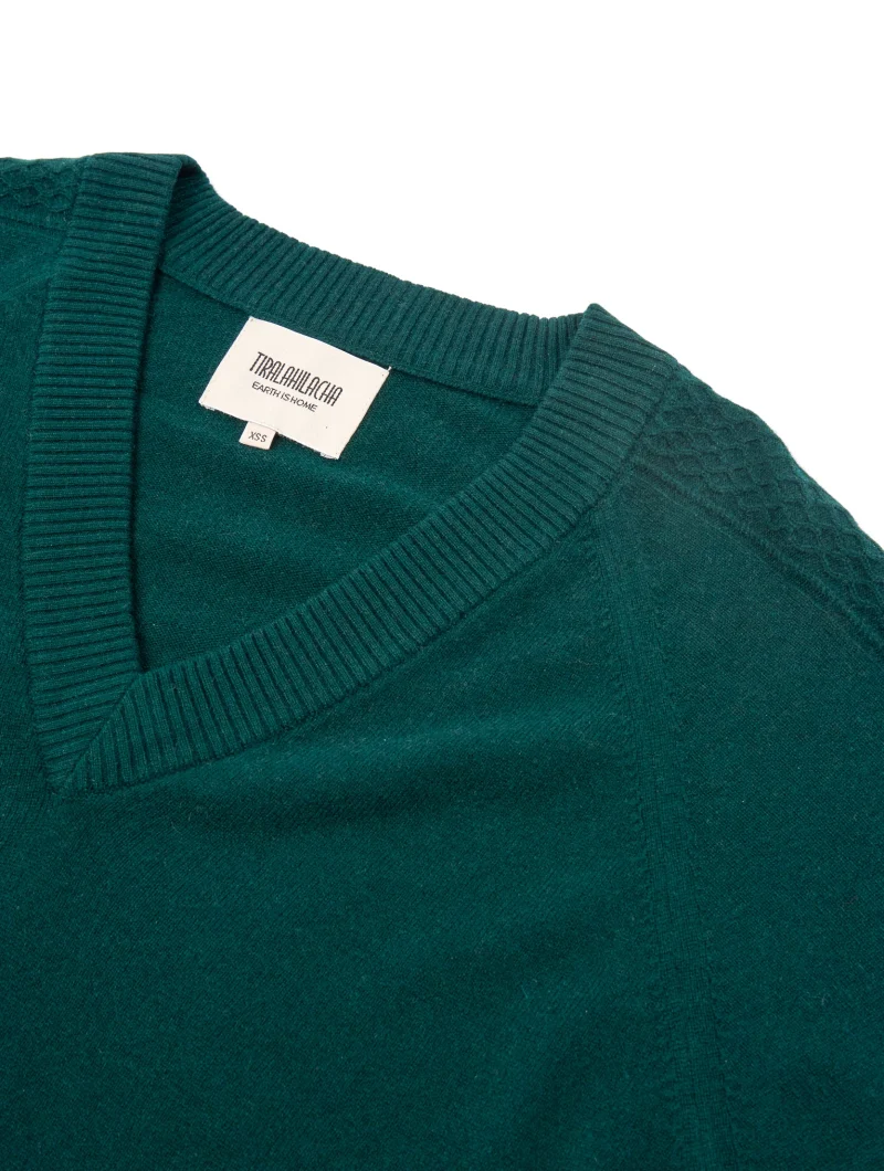 Jersey verde con escote en V de lana merino y cachemir - Imagen 7