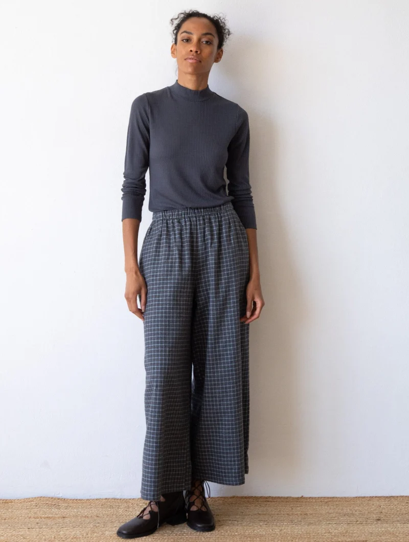 Pantalón ancho azul arándano de algodón orgánico - Imagen 2