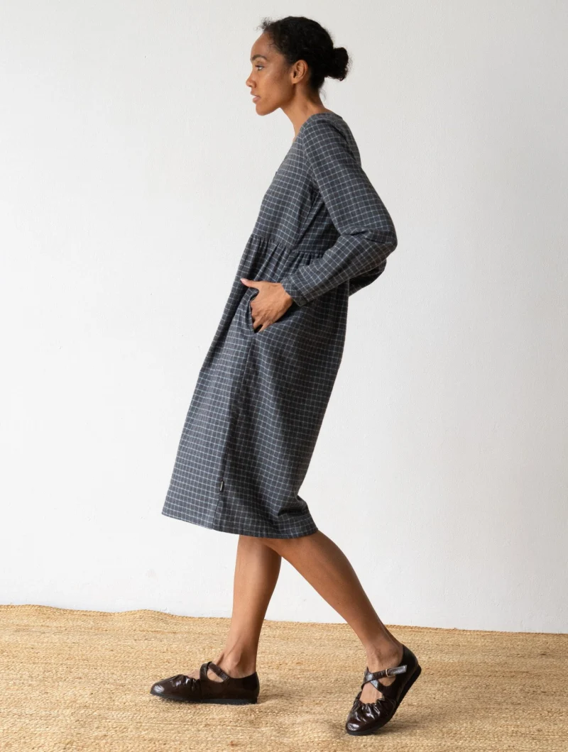 Vestido midi azul arándano de algodón orgánico - Imagen 3