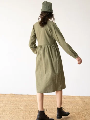 Alternative view of Vestido midi verde oliva de algodón orgánico