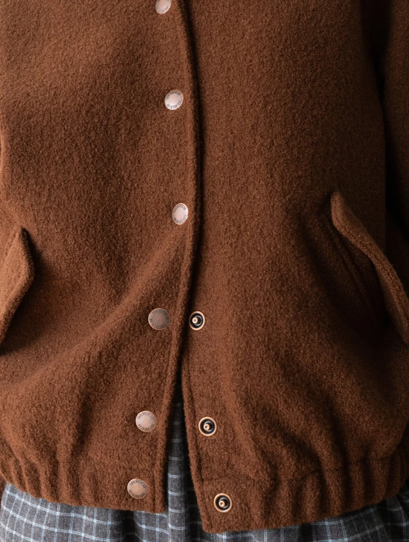 Chaqueta bomber marrón de lana virgen - Imagen 3